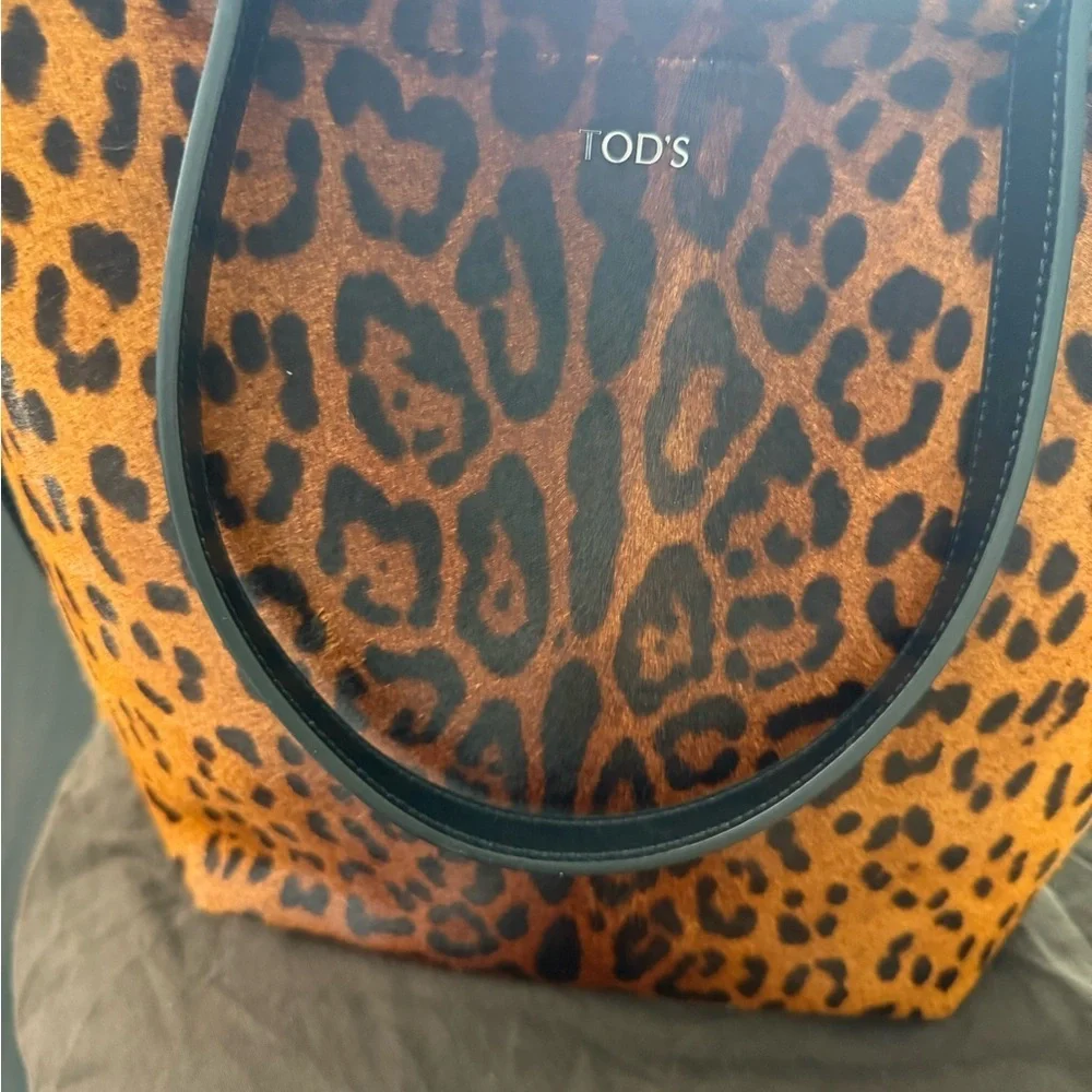 RARE NWOT TOD'S Leopard Print Calf Hair Shoulder Bag